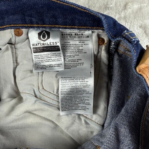 Levi's 501 Jeans Men's 38x32 Medium Wash Blue Straight Leg Casual / Workwear - Picture 6 of 9